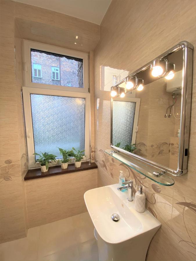 Apartament Czarne Zloto Katowice Eksteriør bilde